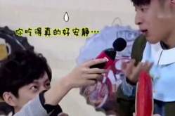 多多娱乐吃瓜,揭秘娱乐圈吃瓜背后的真相与笑料